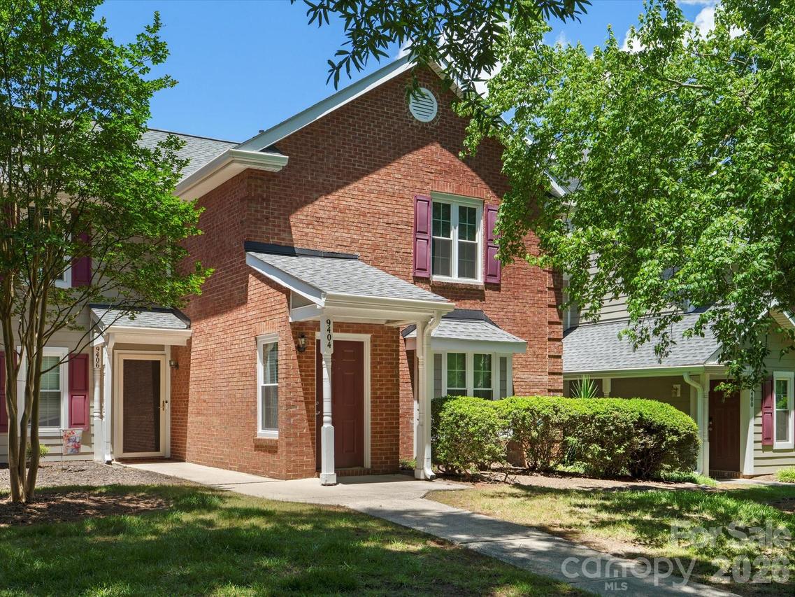 9404 S Vicksburg Park Ct., Charlotte, NC 28210
