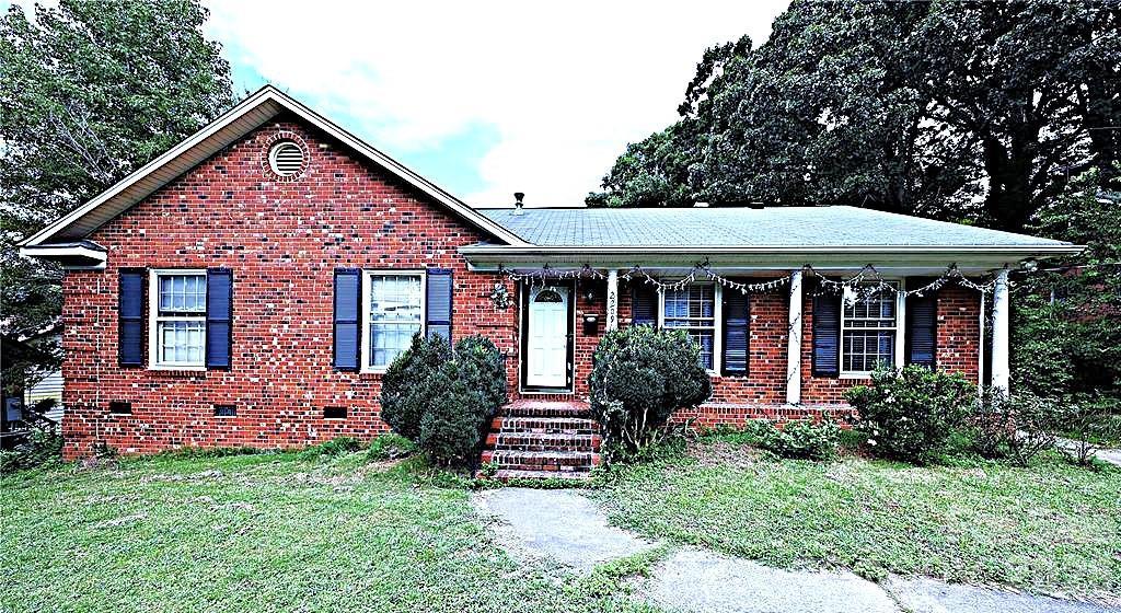 2209 Laura Dr., Charlotte, NC 28212