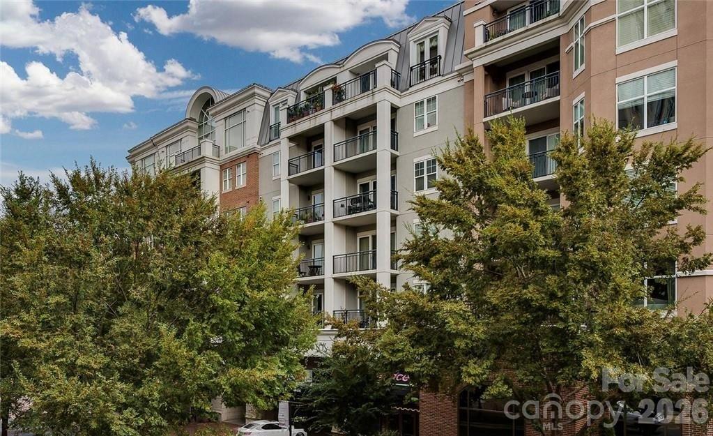 4625 Piedmont Row Dr., Charlotte, NC 28210