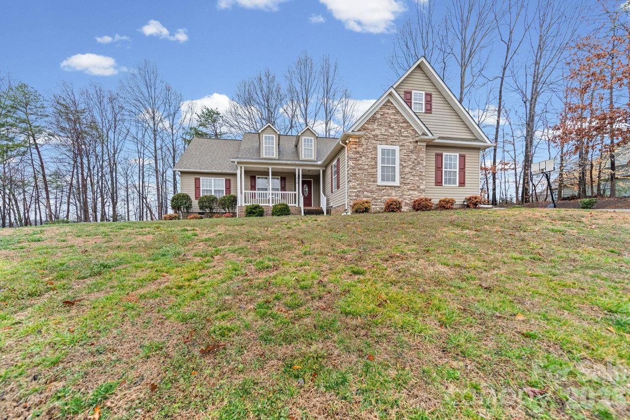 118 Sundance Cir., Statesville, NC 28625