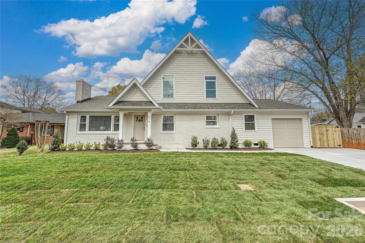 815 Hartness Ave., Charlotte, NC 28211