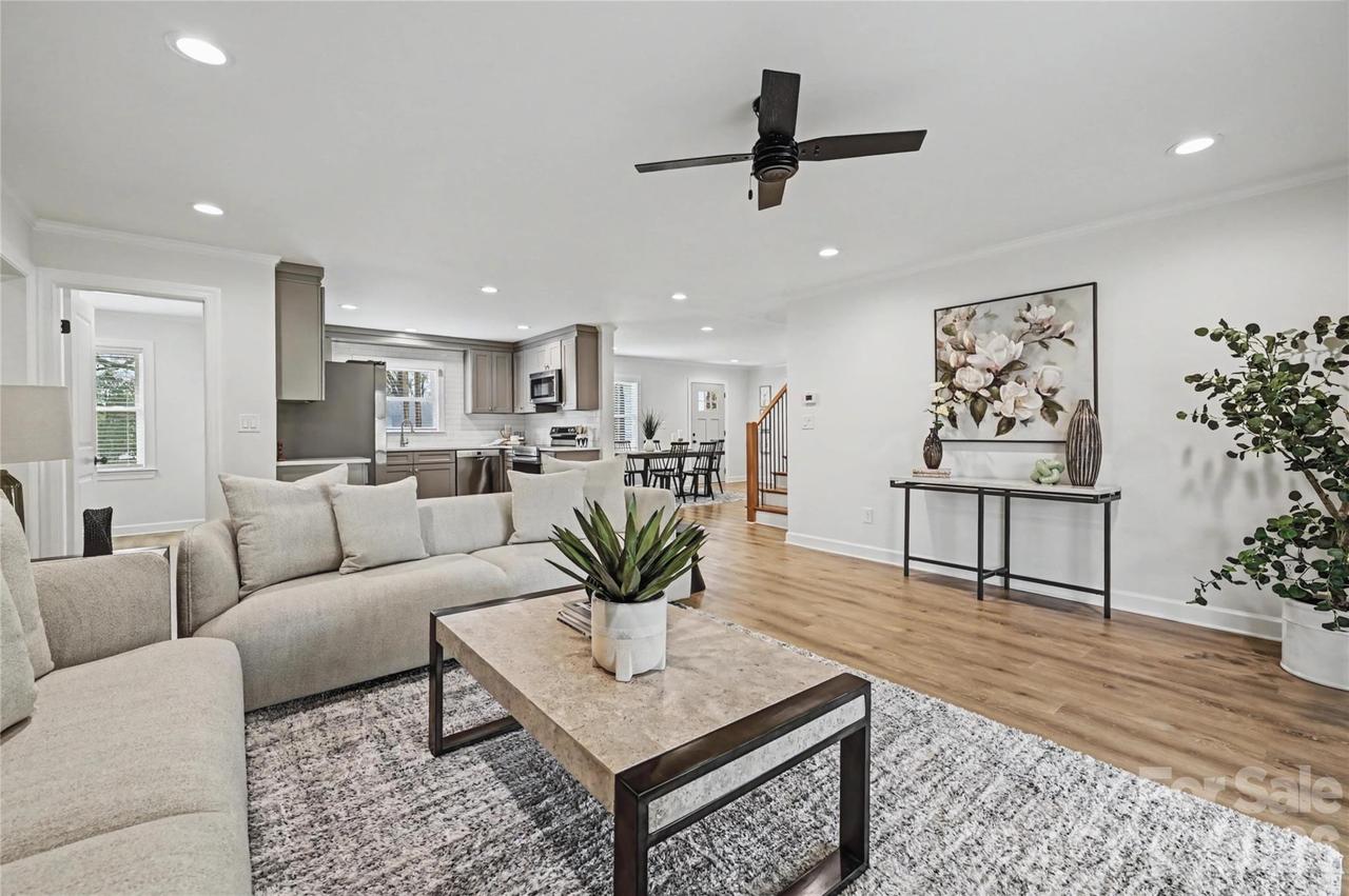 815 Hartness Ave., Charlotte, NC 28211