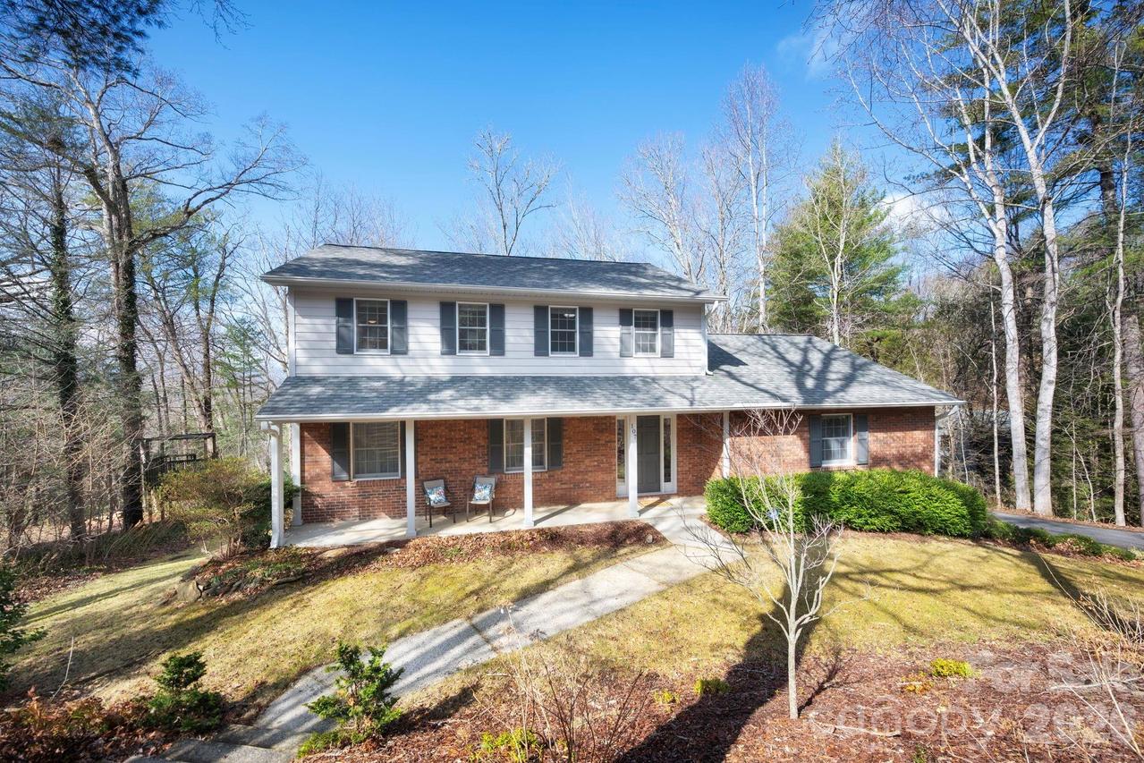 107 Ballantree Dr., Asheville, NC 28803