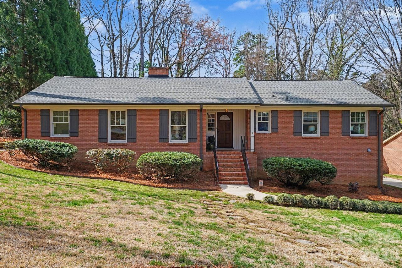 470 Livingston Dr., Charlotte, NC 28211