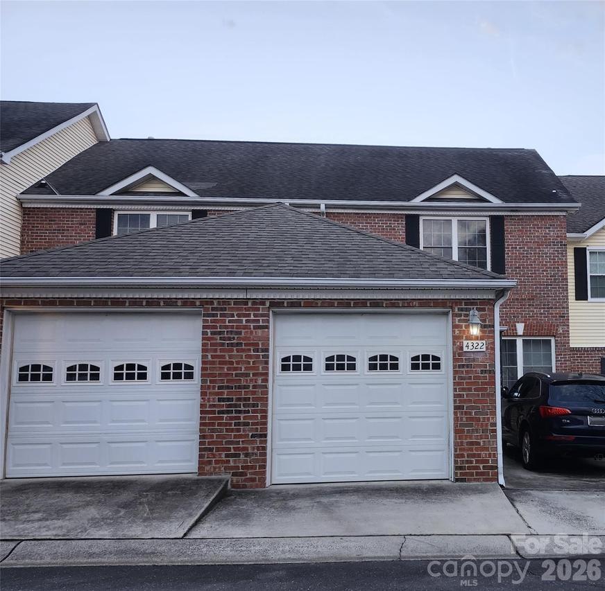 4322 Laurel Hill Ln., Charlotte, NC 28217