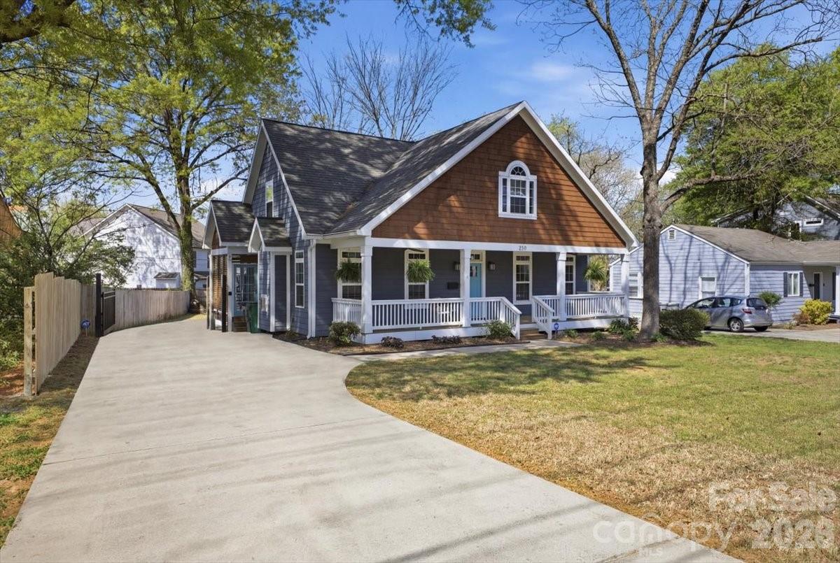 2711 Clemson Ave., Charlotte, NC 28205