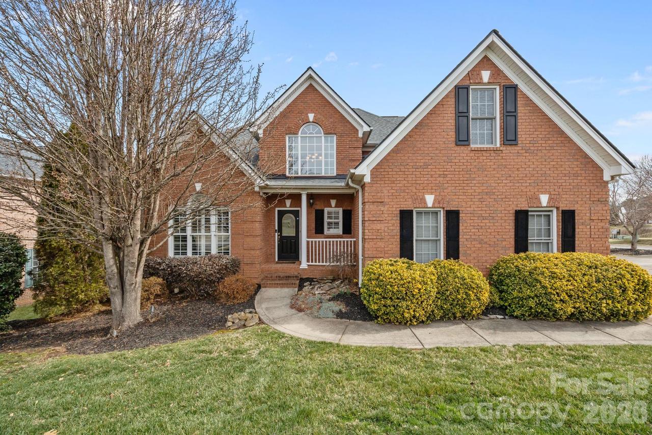 132 Tenth Green Ct., Statesville, NC 28677