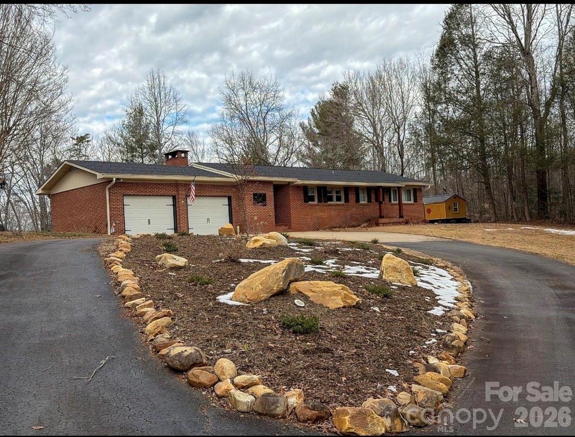 150 Revonda Dr., Nebo, NC 28761