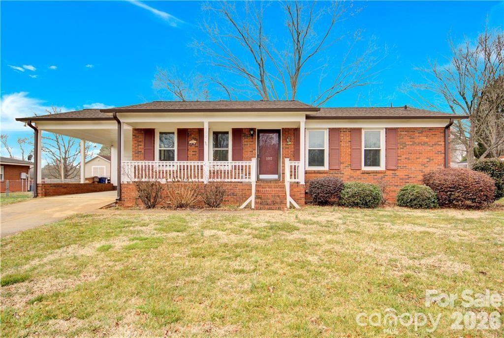 102 Wendover Dr., Lincolnton, NC 28092