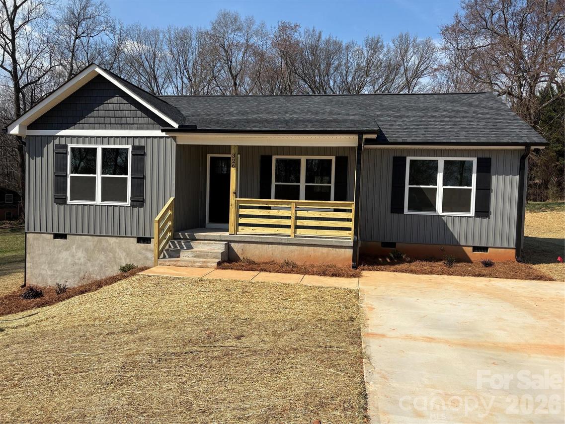 326 S Greenbriar Rd., Statesville, NC 28625