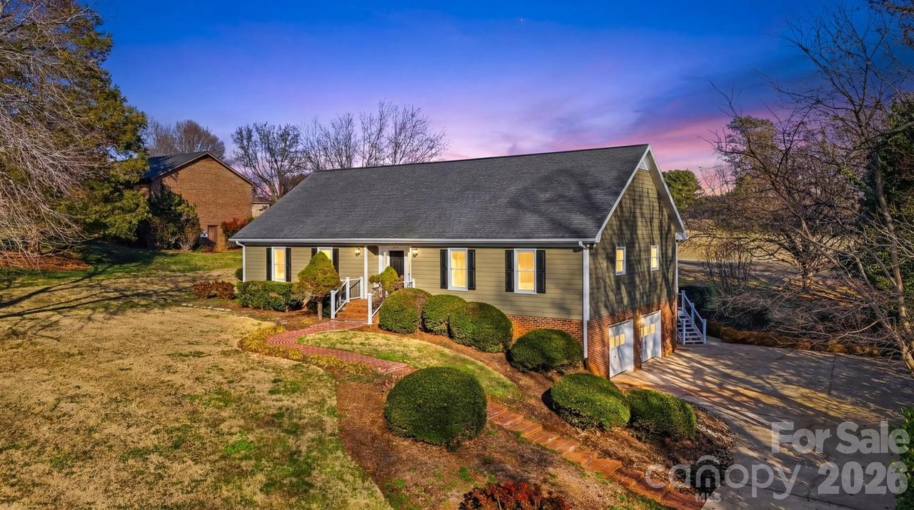 3718 Club House Dr., Conover, NC 28613