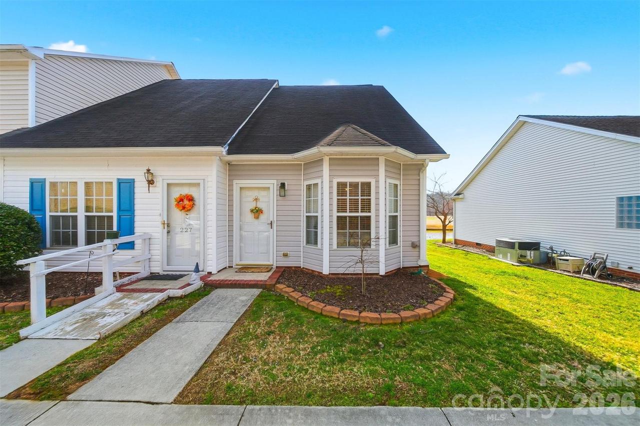 229 Linkside Ct., Lenoir, NC 28645