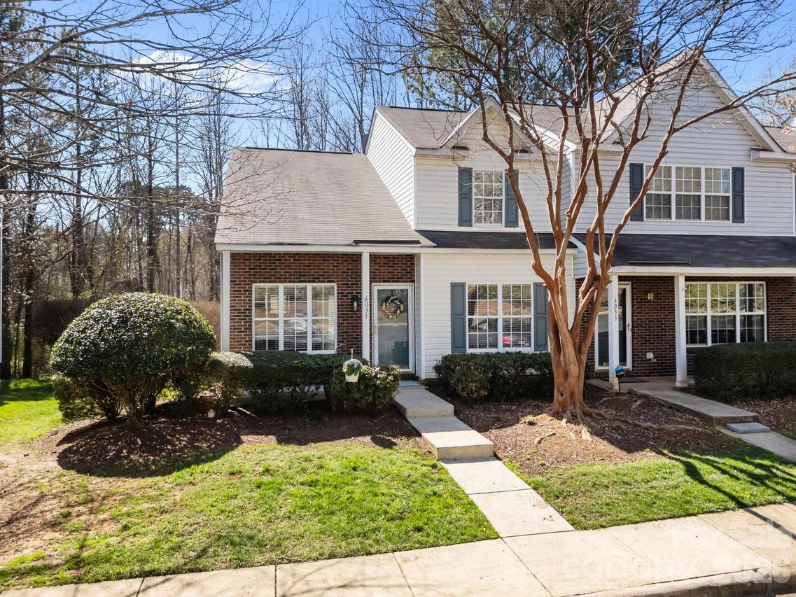 6031 Cougar Ln., Charlotte, NC 28269