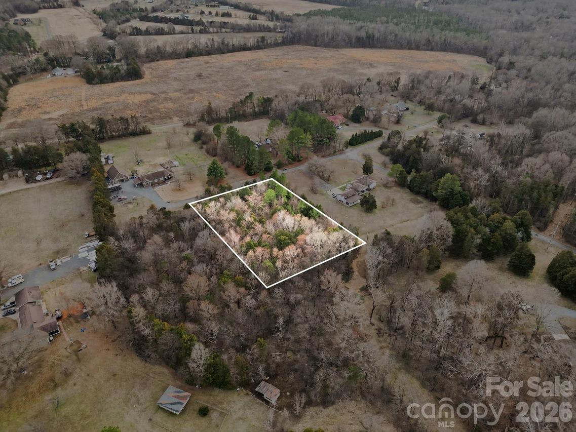 1204 Shalimar Dr., Concord, NC 28025