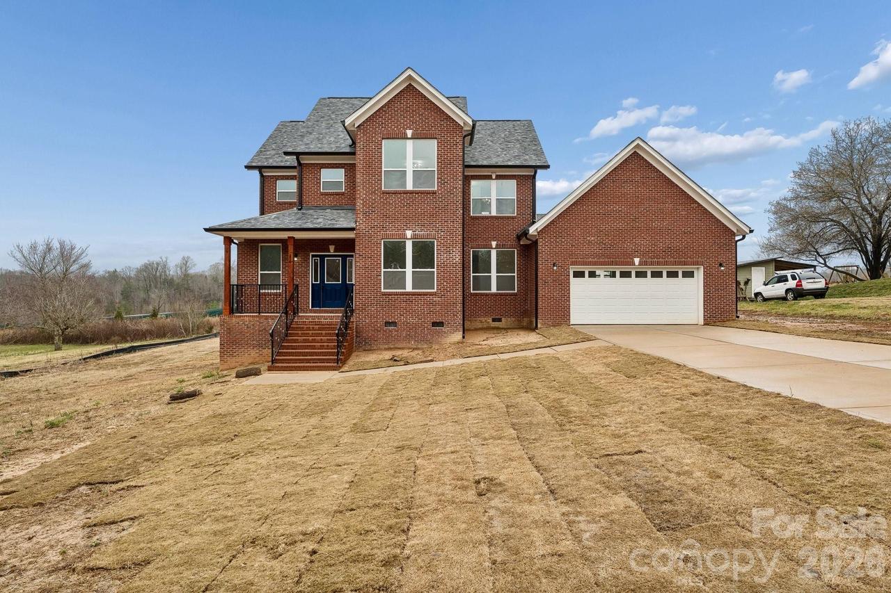 114 Strawberry Ct., Lincolnton, NC 28092