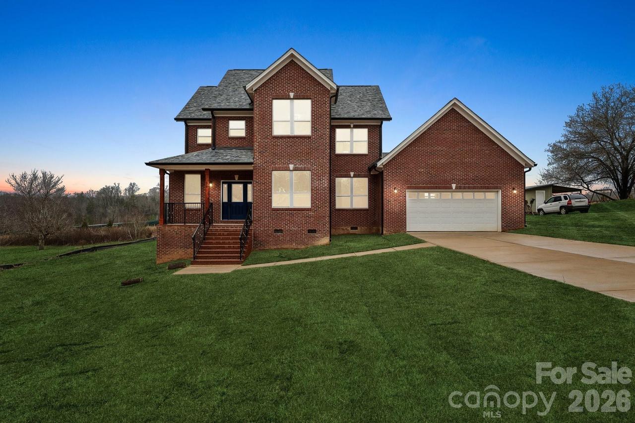 114 Strawberry Ct., Lincolnton, NC 28092