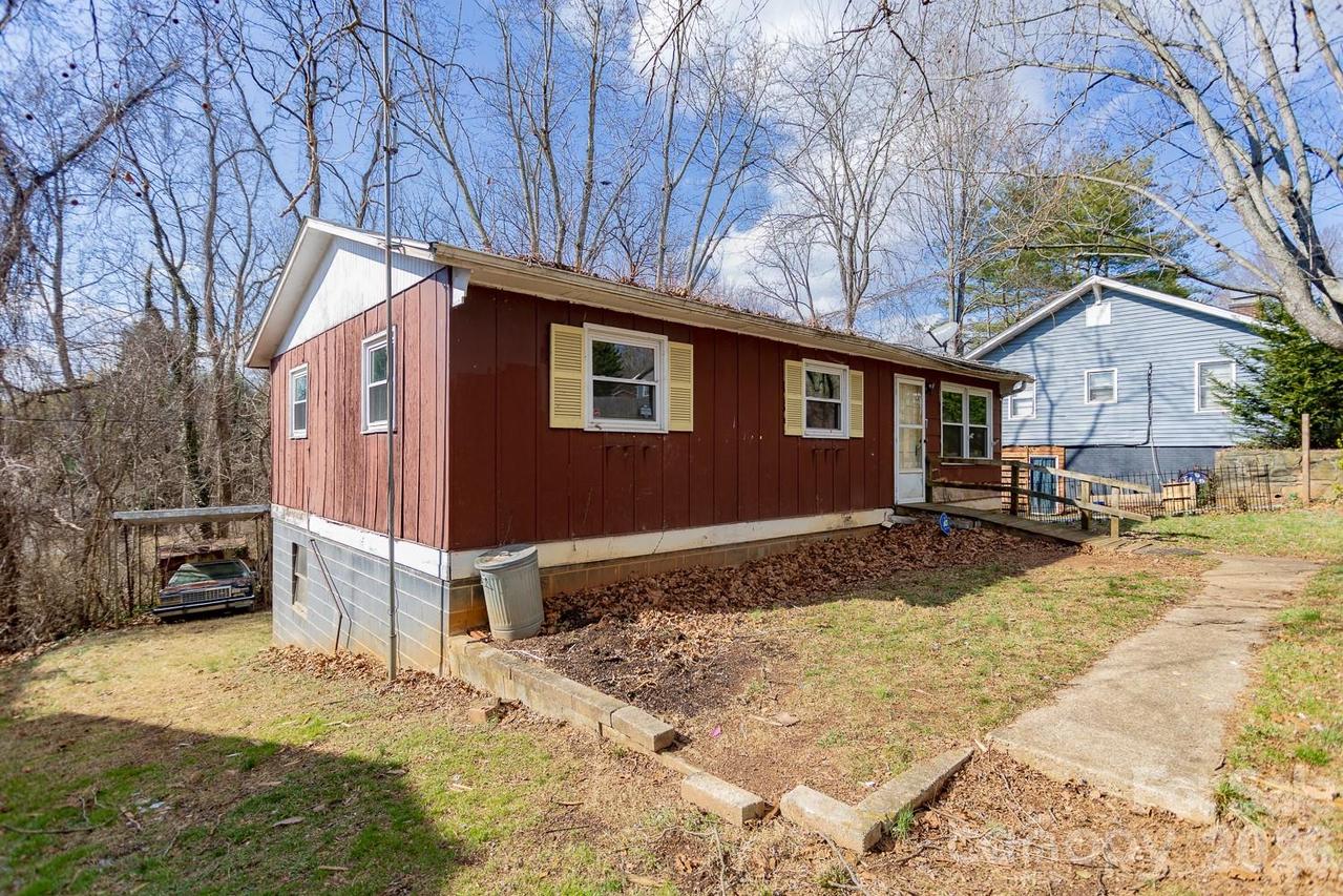 7 Main St., Asheville, NC 28803