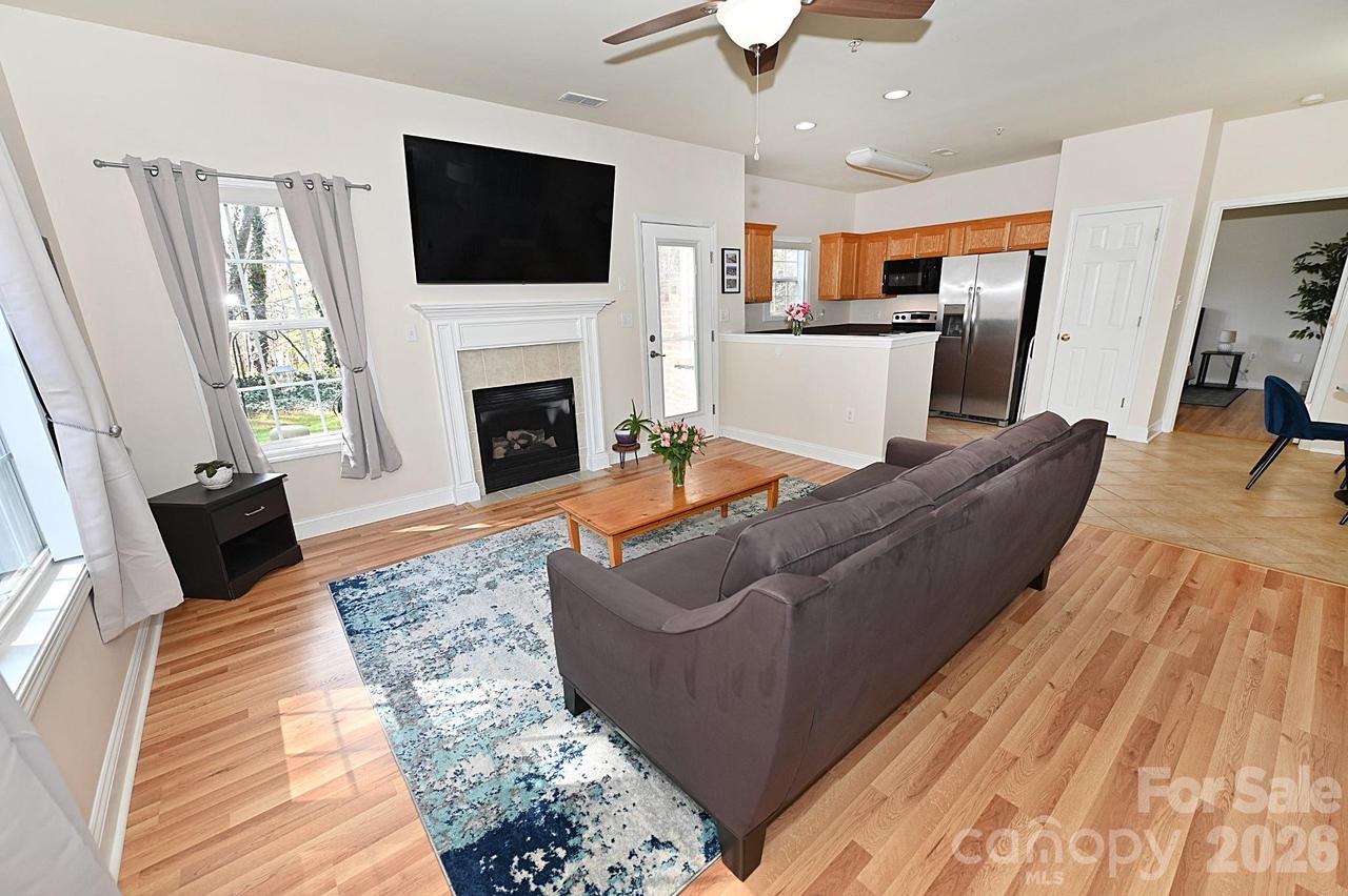 1360 21st Ave., Hickory, NC 28601