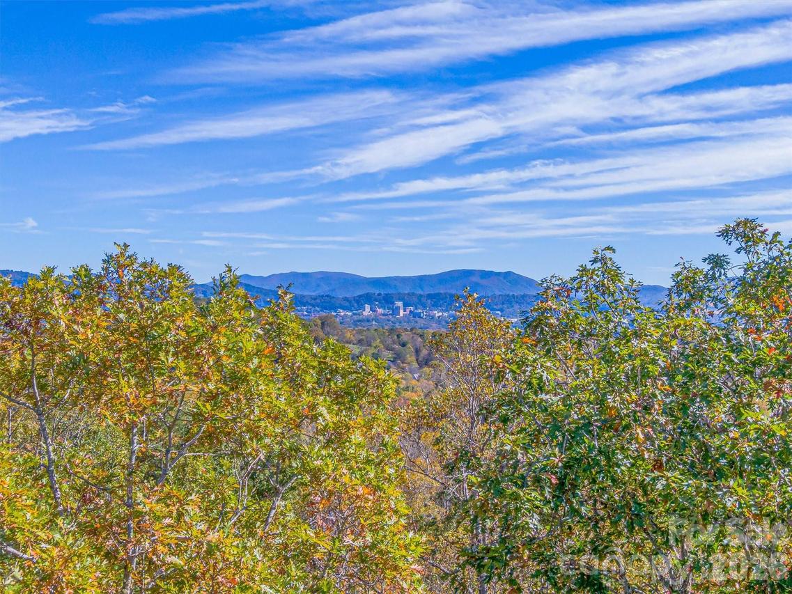 17 Denali Dr. #V-108, Asheville, NC 28806