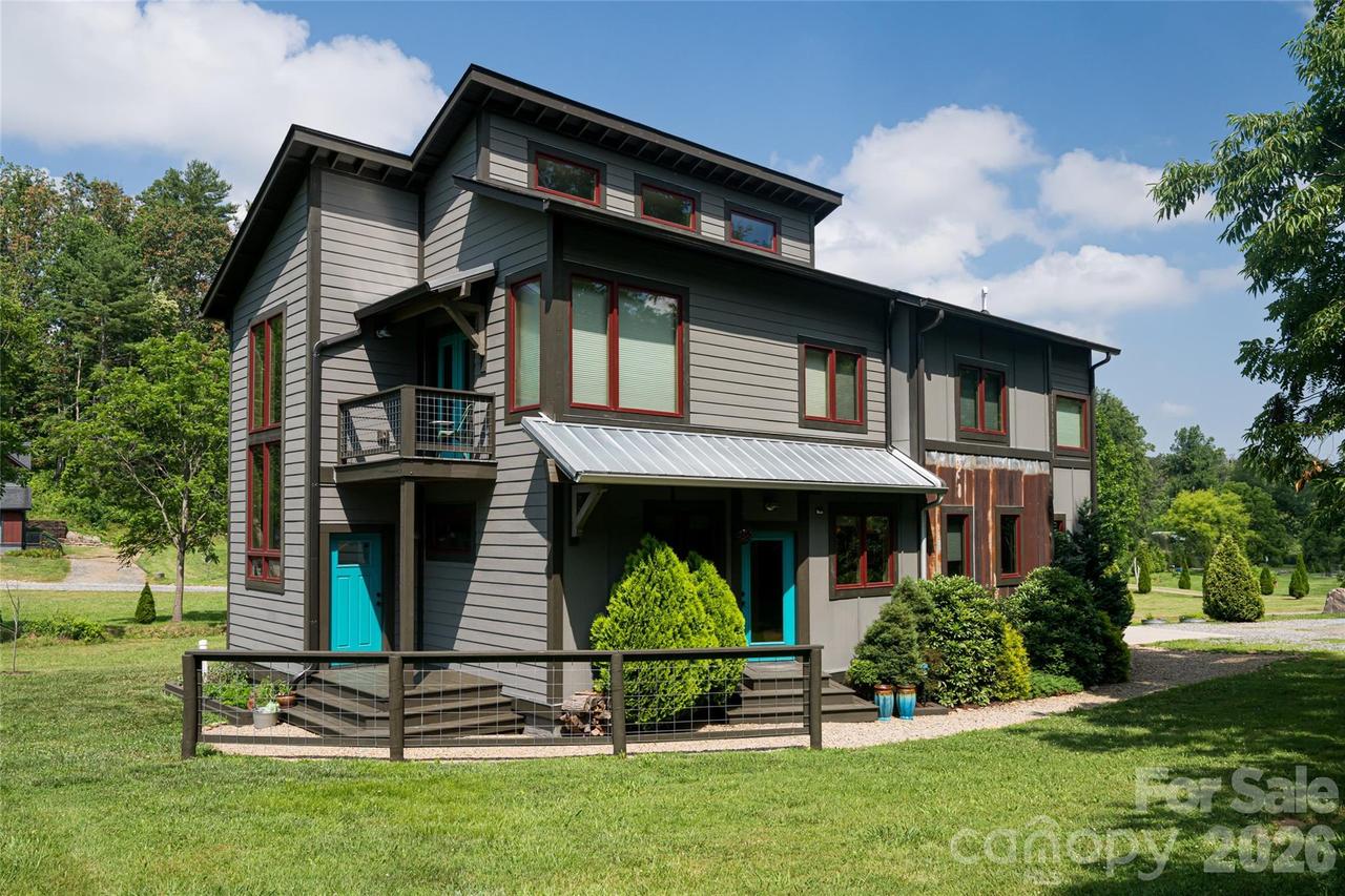 43 Upper Herron Cove Rd., Weaverville, NC 28787