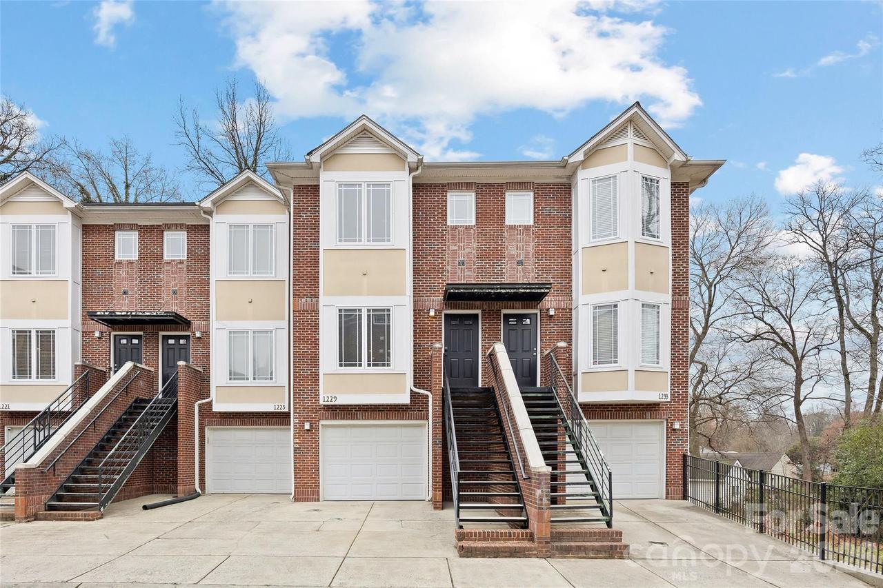 1229 Lalex Ln., Charlotte, NC 28209