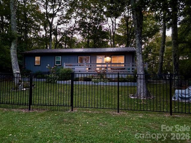 85 Crestwood Cir., Newland, NC 28657