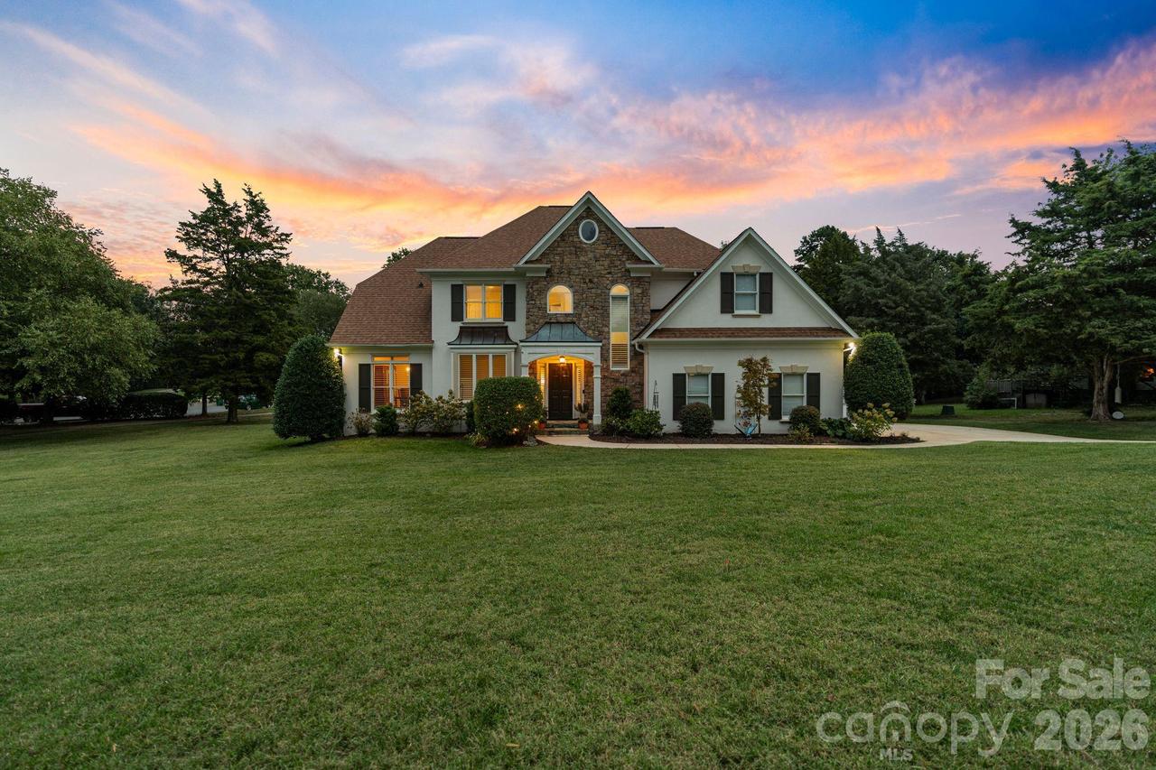 21216 Norman Shores Dr., Cornelius, NC 28031