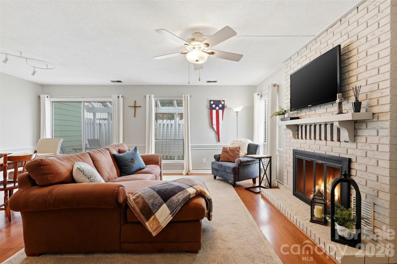 910 Sardis Cove Dr., Charlotte, NC 28270