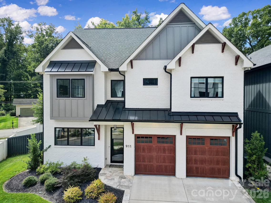 911 Laurel Creek Ln., Charlotte, NC 28211