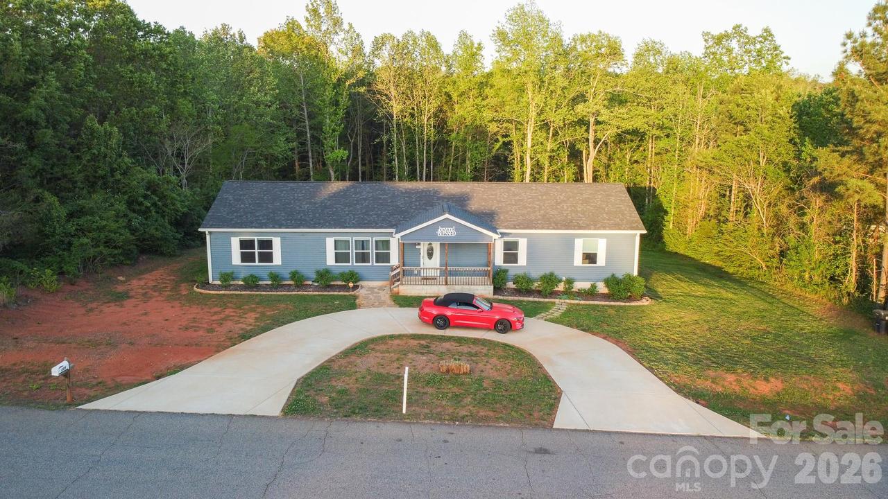 119 Titleist Dr., Statesville, NC 28677