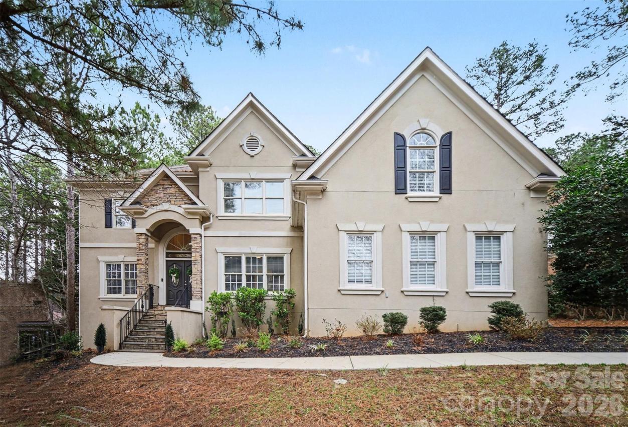 3839 Mountain Cove Dr., Charlotte, NC 28216