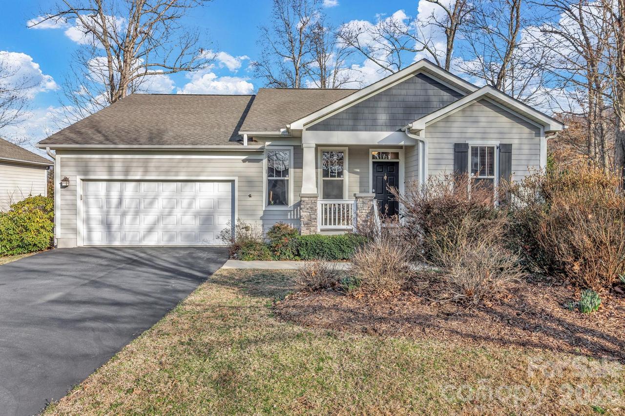12 Hoolet Ct., Candler, NC 28715