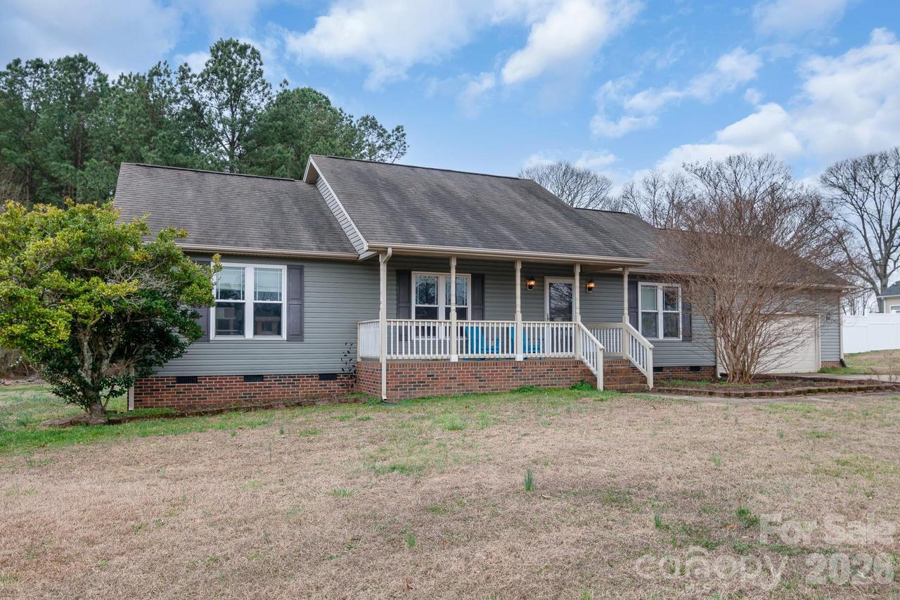 104 Fallston Heights Dr., Lawndale, NC 28090