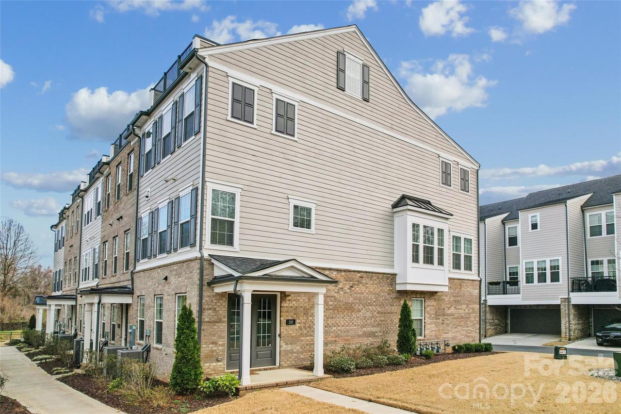 200 Emerson Ave., Charlotte, NC 28204
