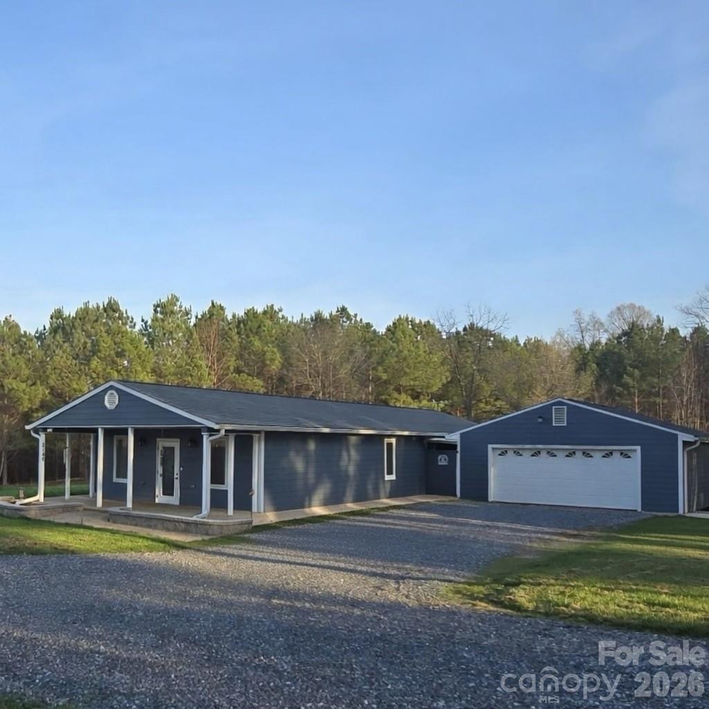 2148 Hewitt Rd., Claremont, NC 28610