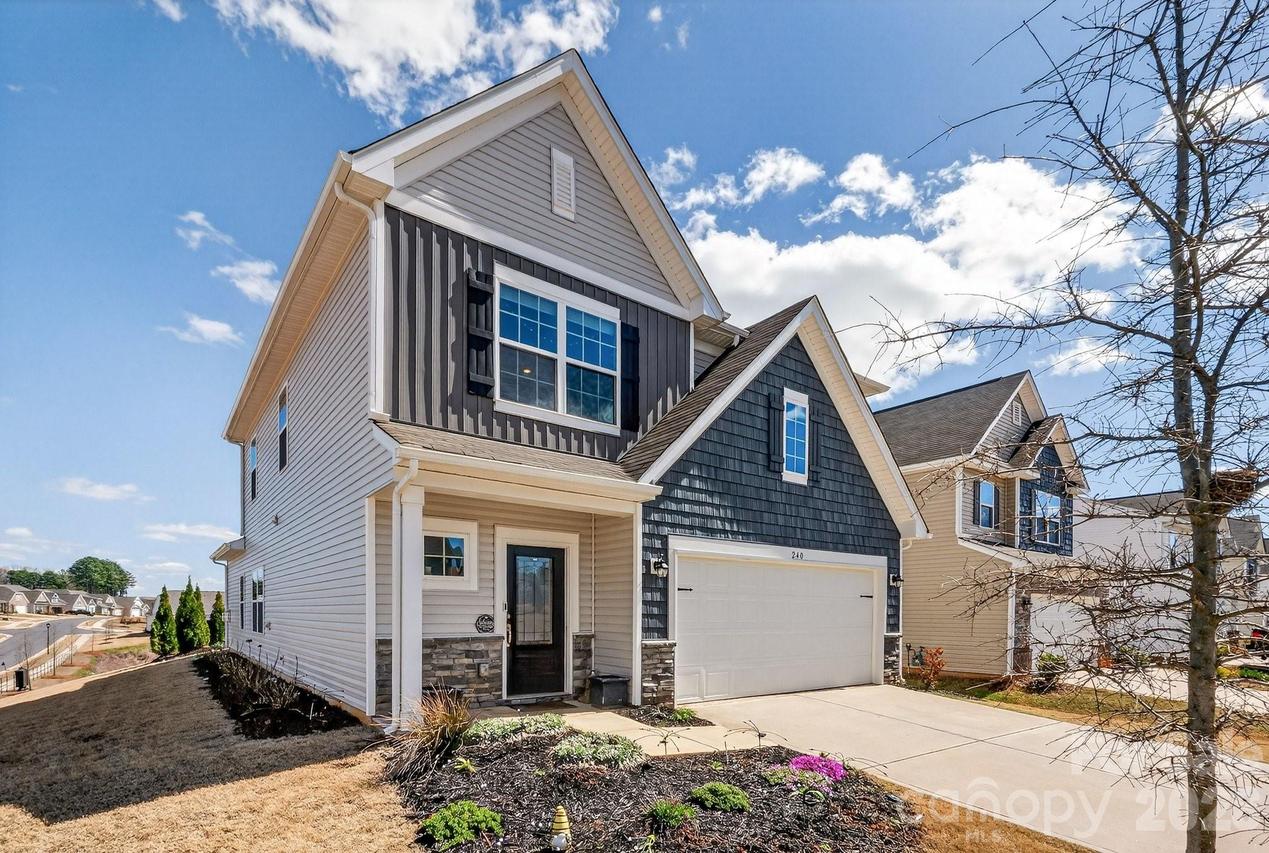 240 Eden Ave. #142, Mooresville, NC 28115