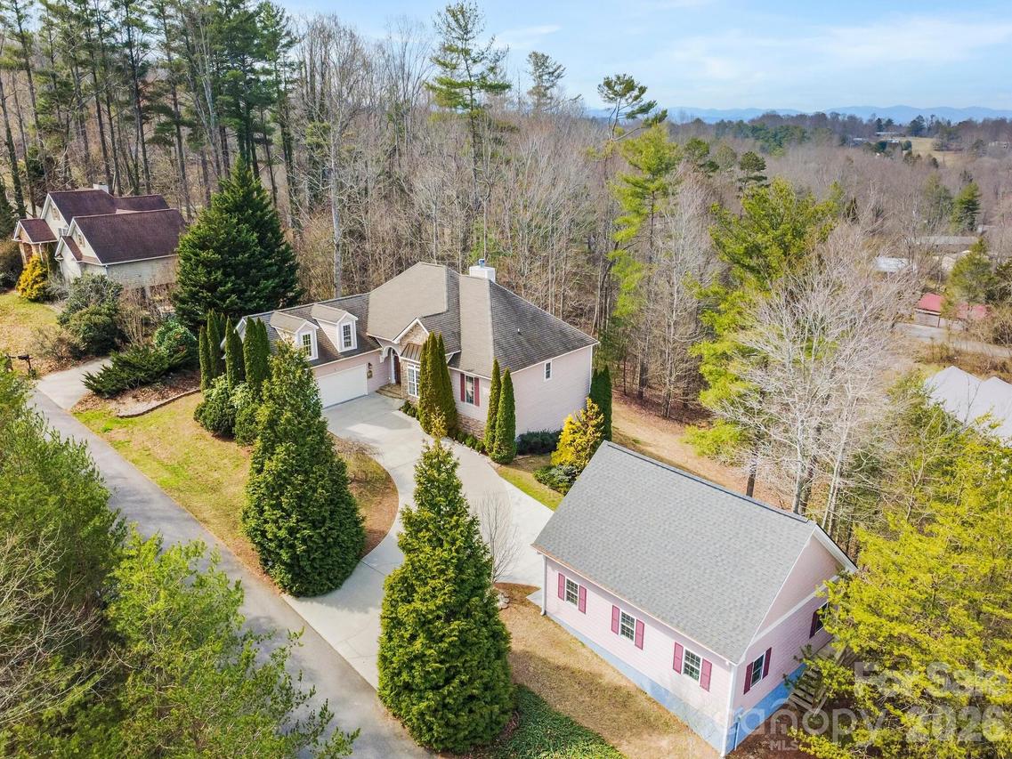 5 Timber Moss Dr. #8 & 9, Asheville, NC 28804