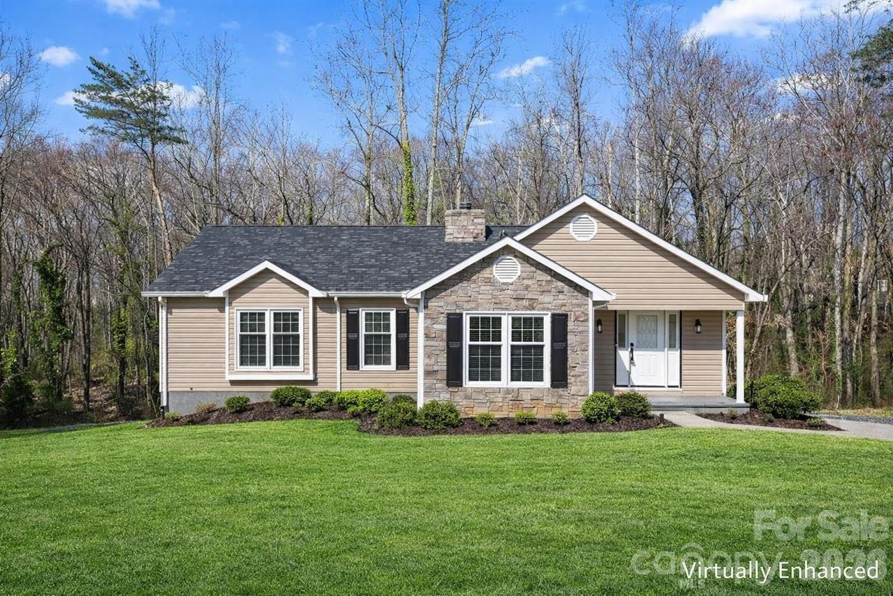 457 17th Ave., Hickory, NC 28601