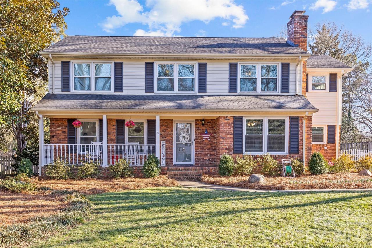 1217 Old Farm Rd., Charlotte, NC 28226