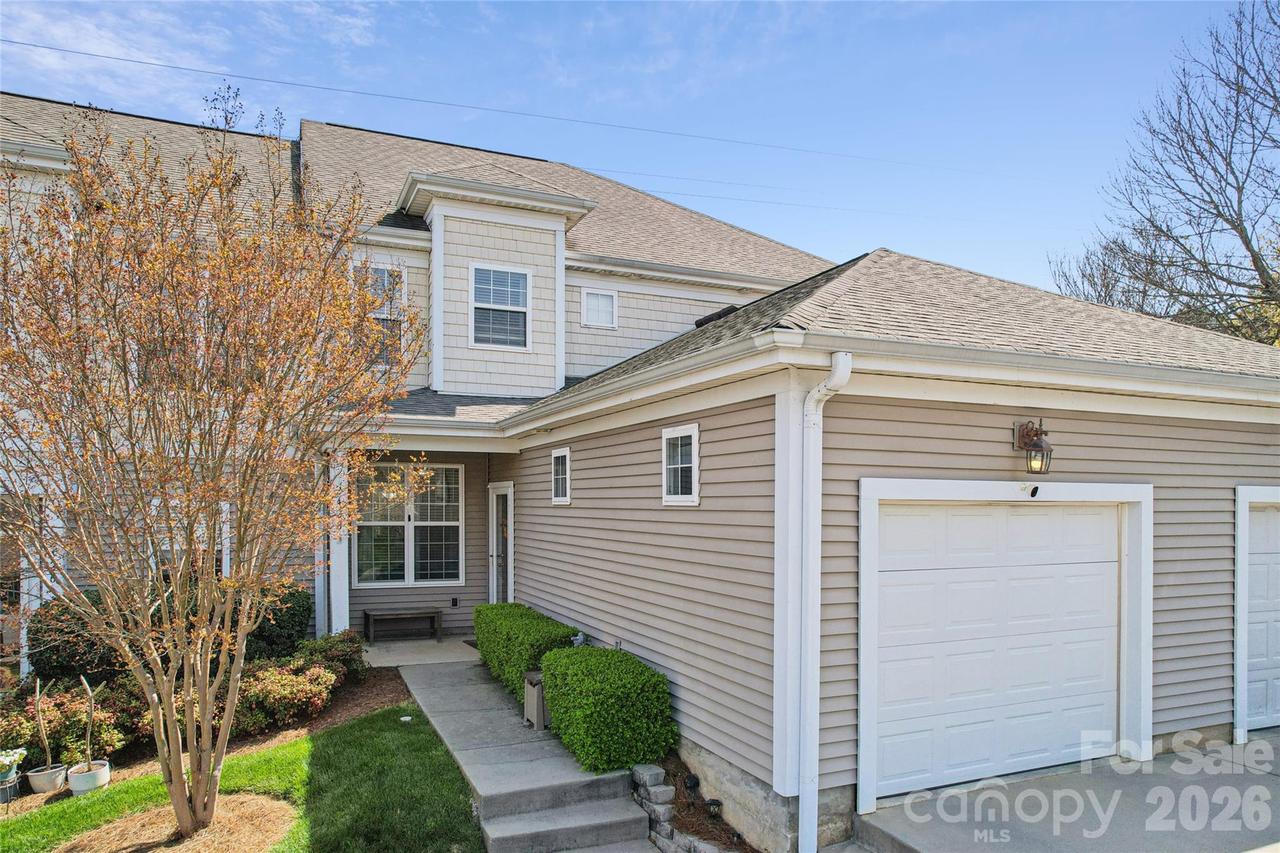 2428 Madison Green Dr., Gastonia, NC 28054