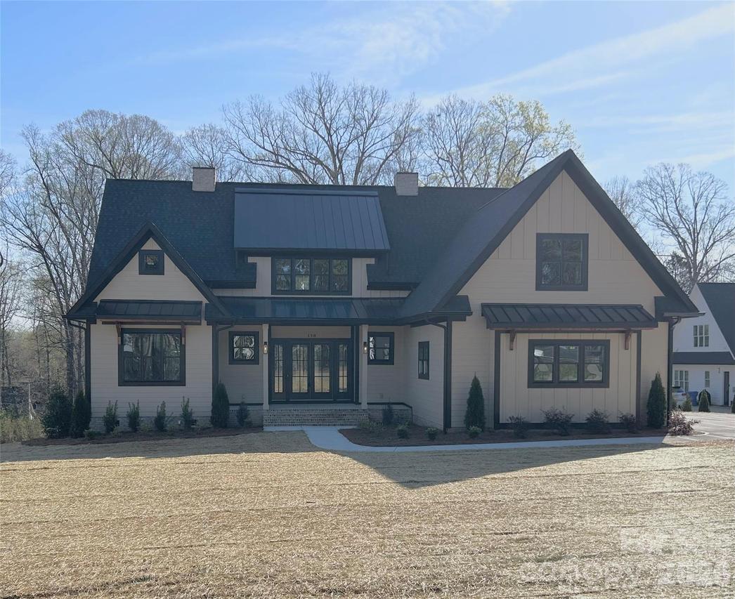 130 Mcneil Ln., Mooresville, NC 28117