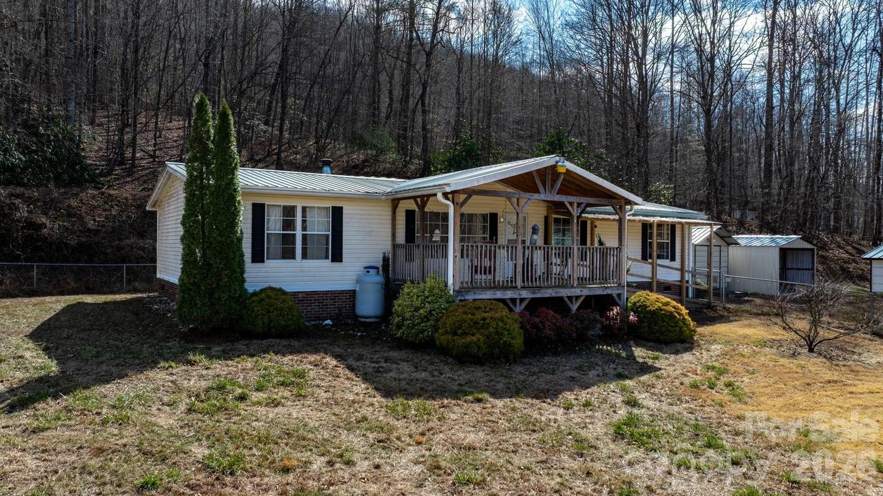 1922 Zacks Fork Rd., Lenoir, NC 28645