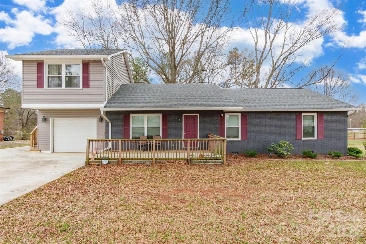 670 Lippard Farm Rd., Statesville, NC 28625