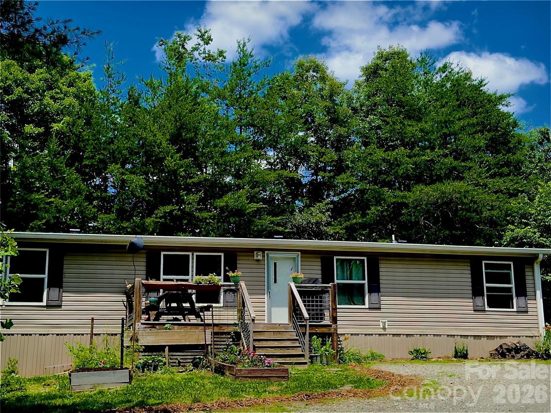 3509 Gabriels Creek Rd., Mars Hill, NC 28754