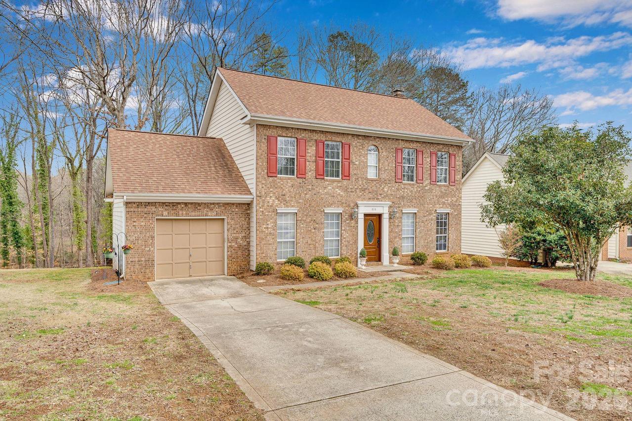 838 Brattleboro Ct., Charlotte, NC 28217