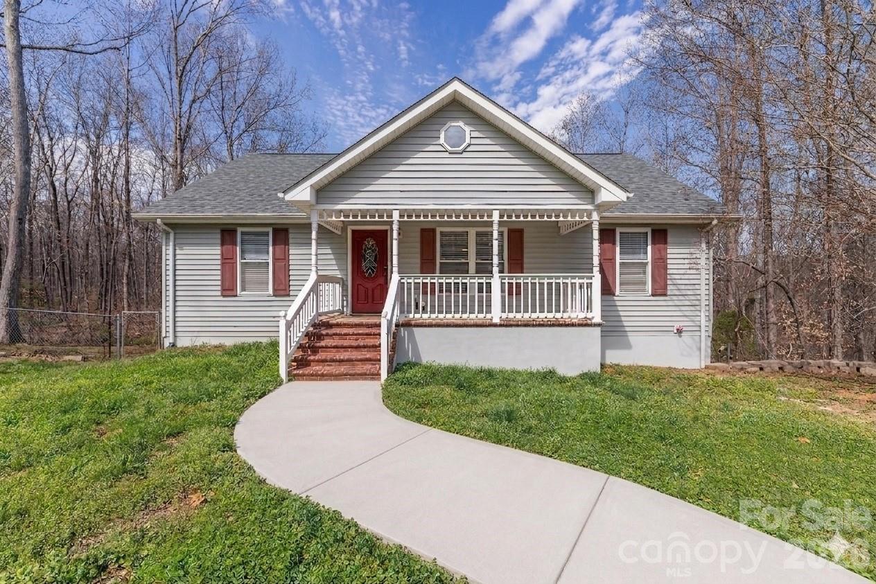 7722 Farmbrook Dr., Waxhaw, NC 28173