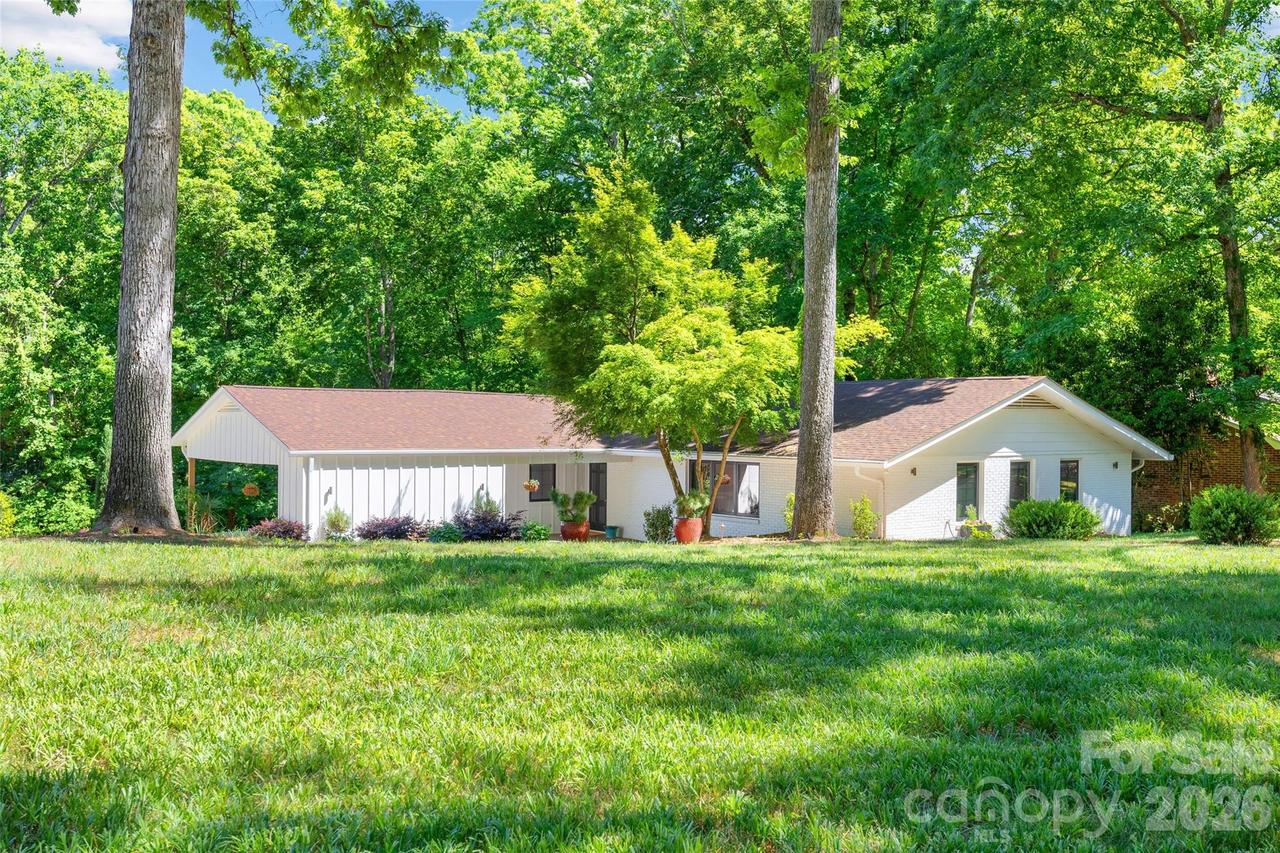 301 Whitestone Rd., Charlotte, NC 28270