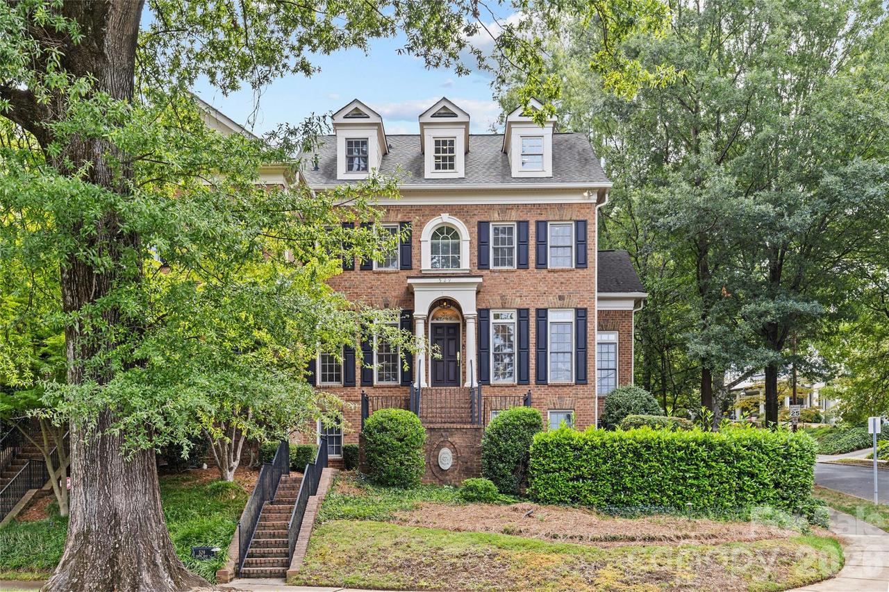 529 Queens Rd., Charlotte, NC 28207