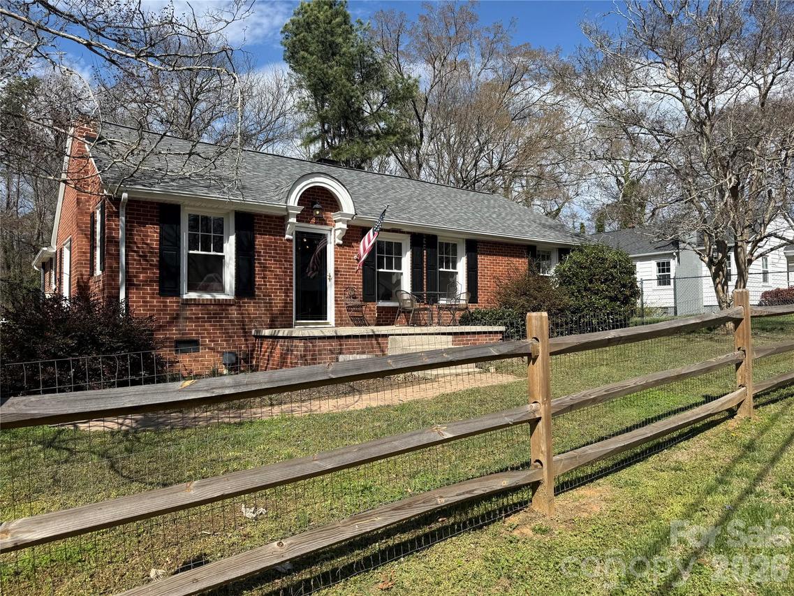 112 Elwood St., Kannapolis, NC 28081