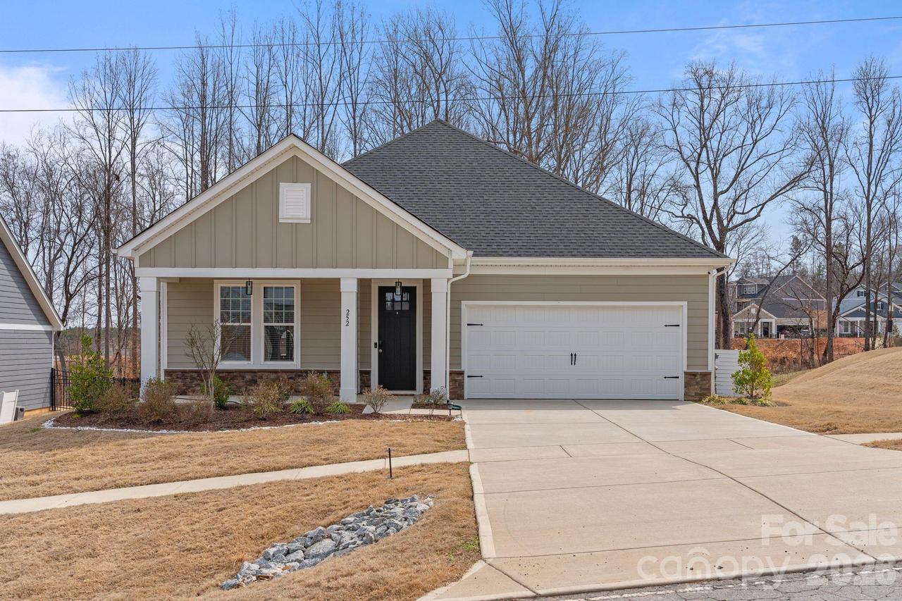 252 Hamrick Rd., Cramerton, NC 28032